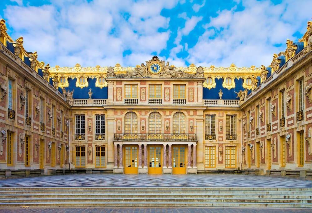 Studette Remilly A Versailles Eksteriør billede